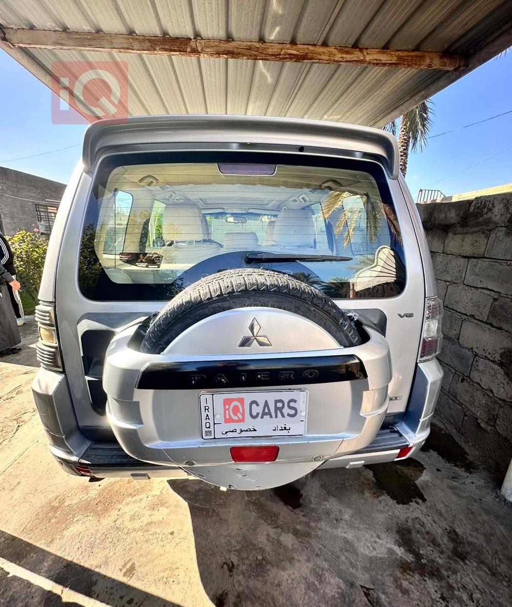 ميتسوبيشي باجيرو